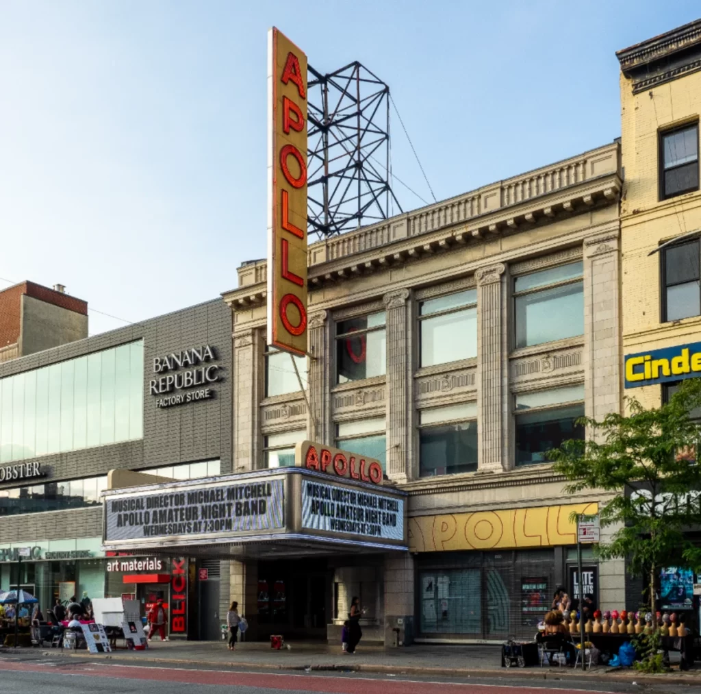 Teatro Apollo no Harlem, palco histórico da música e cultura afro-americana